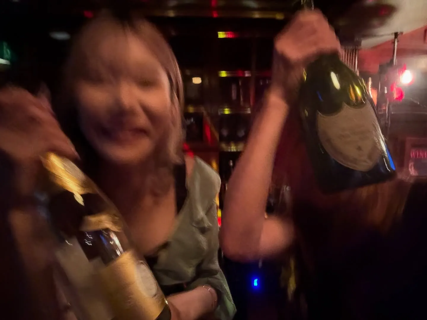 先日金曜のAbhi❤️景気の良い夜でした🍾💫