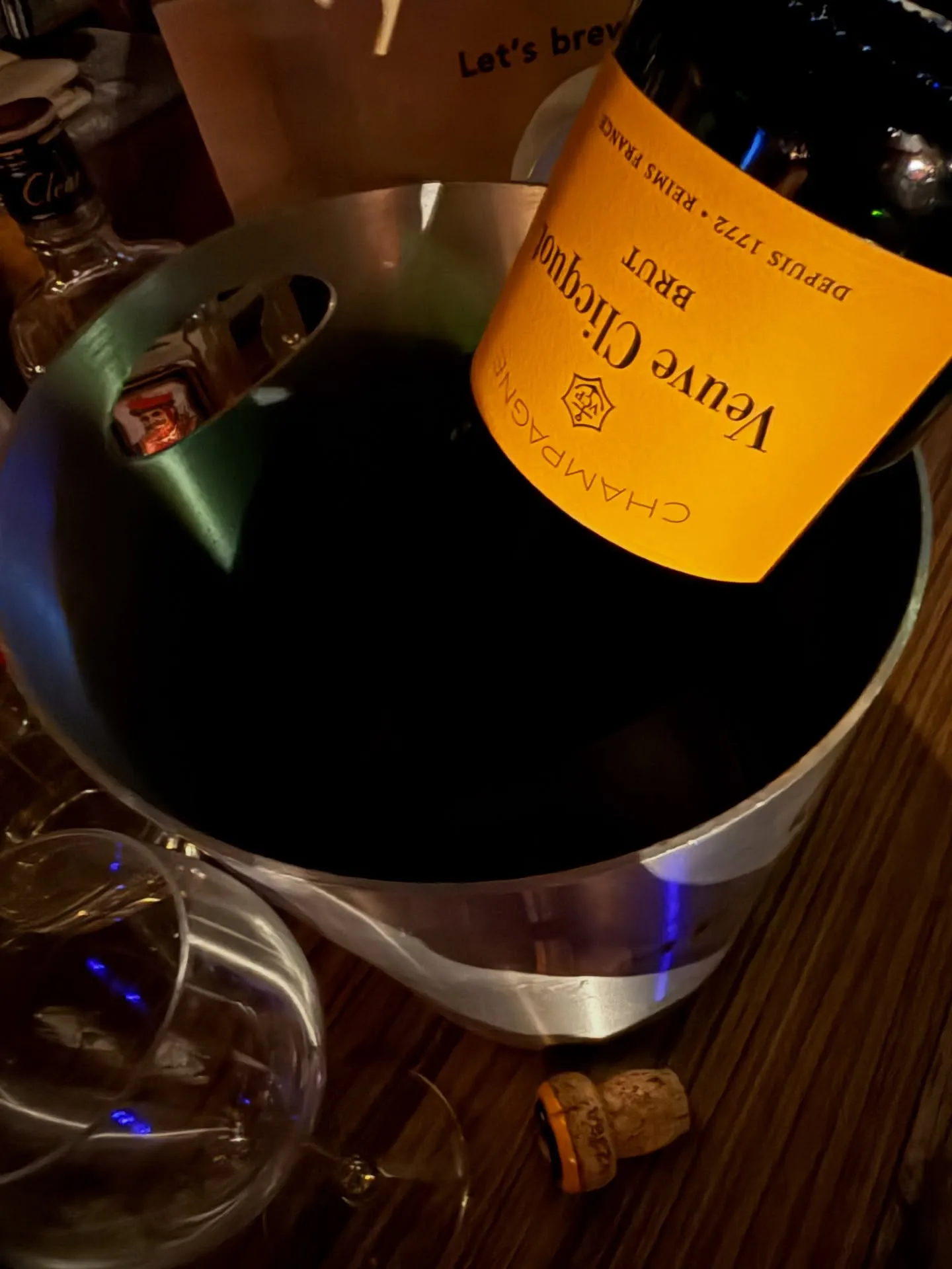 ある火曜日のAbhiアビー❤️シャンパンを褒める私