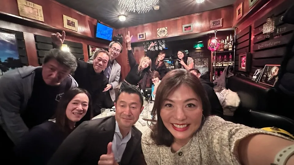 先週のAbhi❤️ナルのいつもの知り合いが来てくれたよー