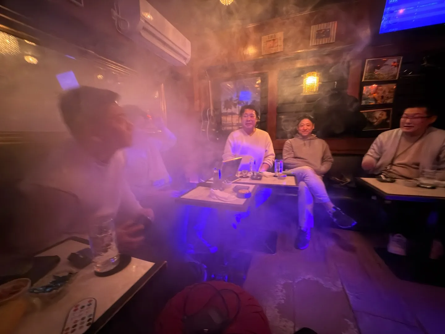 大森のこまっちゃんが友達とAbhiに初来店❤️