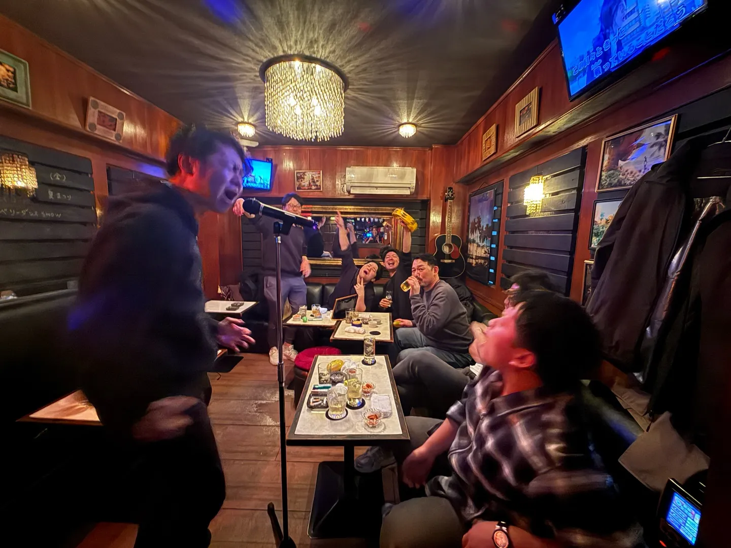 スモークたいて動画を撮りまくったある夜のAbhi〜❤️