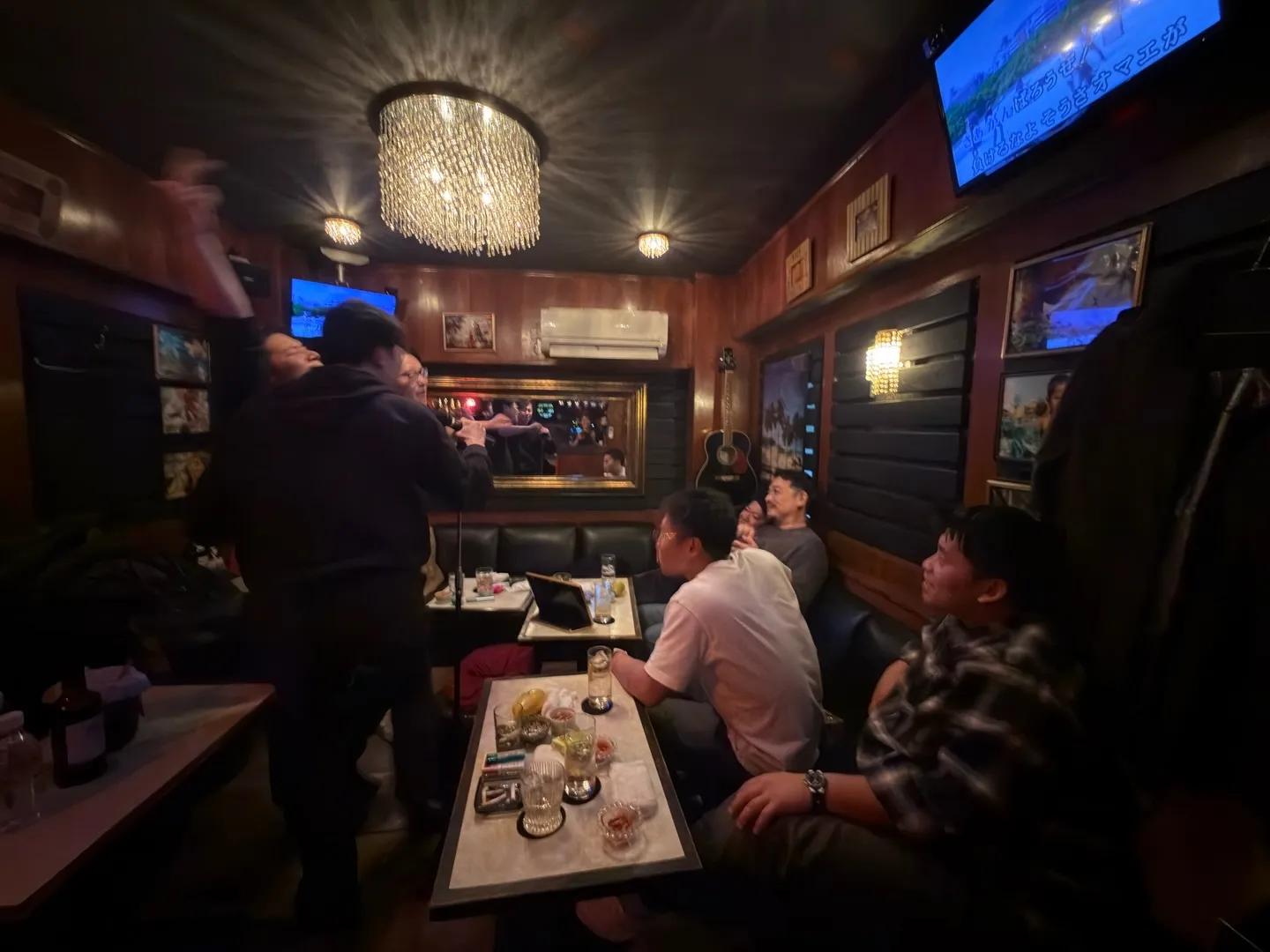 スモークたいて動画を撮りまくったある夜のAbhi〜❤️